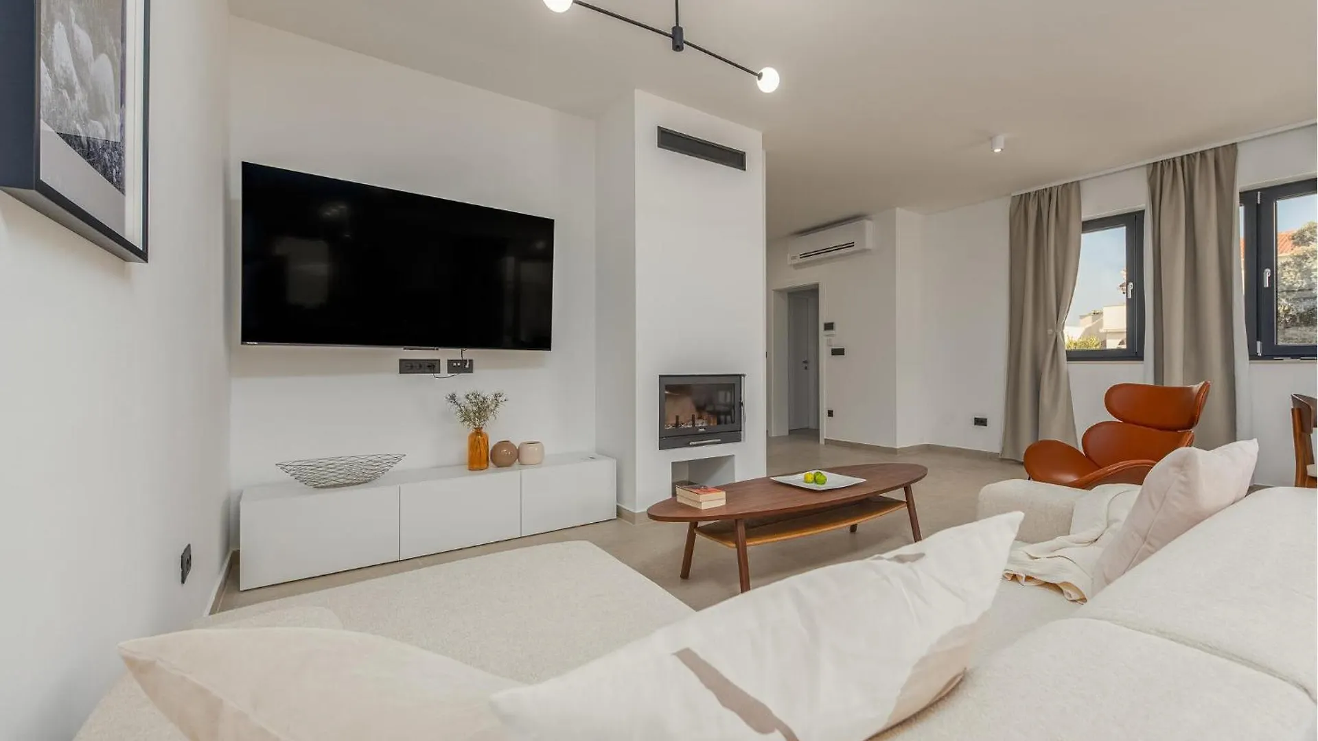Holiday home Lovely Home In Mandre With Kitchen
